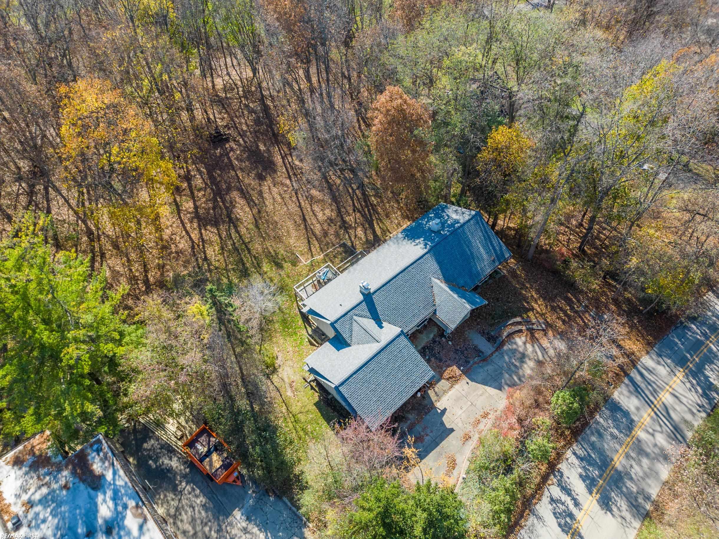 1035 West Snell Road Rochester, MI 48306 - Photo 8 of 48