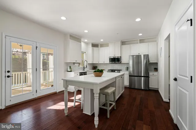 $800,000 | 2321 Sweet Pepperbrush Loop, Dumfries, VA 22026