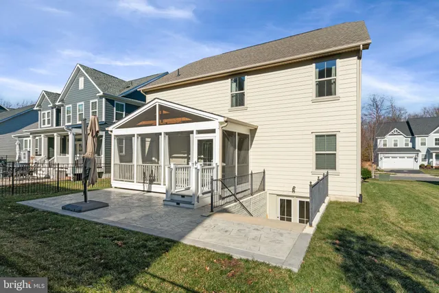 $800,000 | 2321 Sweet Pepperbrush Loop, Dumfries, VA 22026