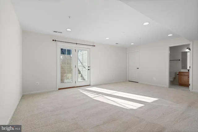 $800,000 | 2321 Sweet Pepperbrush Loop, Dumfries, VA 22026