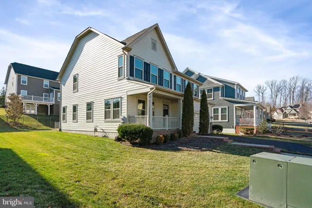 $800,000 | 2321 Sweet Pepperbrush Loop, Dumfries, VA 22026