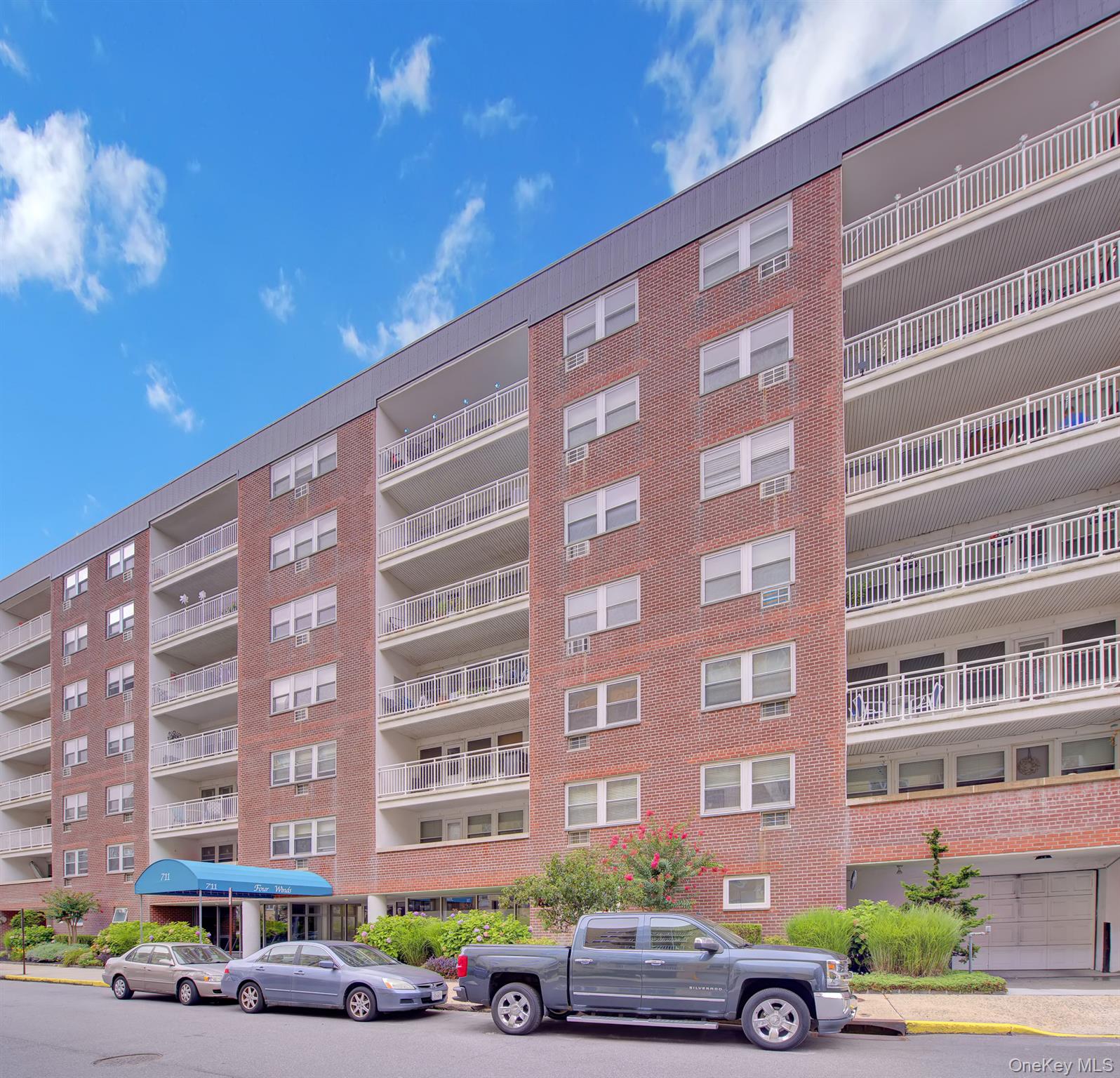 711 Shore Road, Unit 1N Long Beach, NY 11561 - Photo 2 of 23 Gallery Image 2
