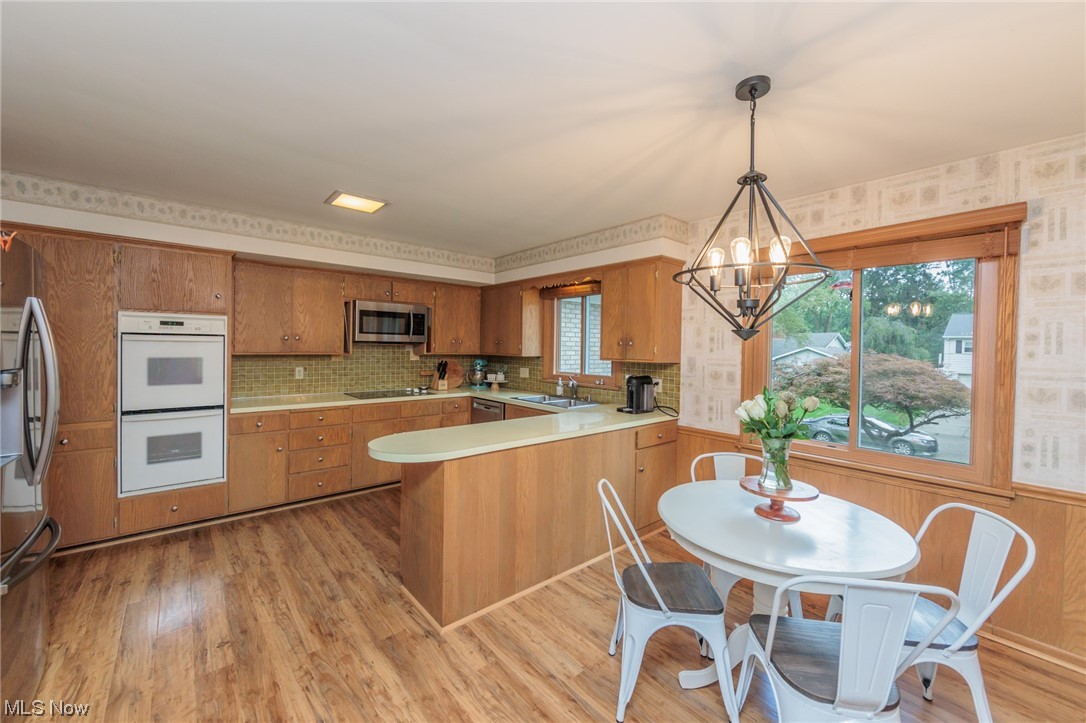 2024 Larchmont Road Akron, OH 44313 - Photo 11 of 35