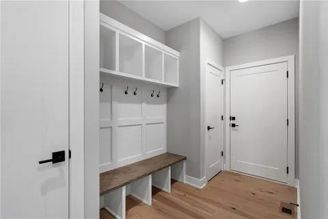 $723,400 | 25102 West 90th Terrace, Lenexa, KS 66227