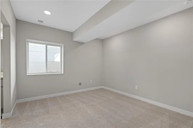 $725,400 | 25102 West 90th Terrace, Lenexa, KS 66227