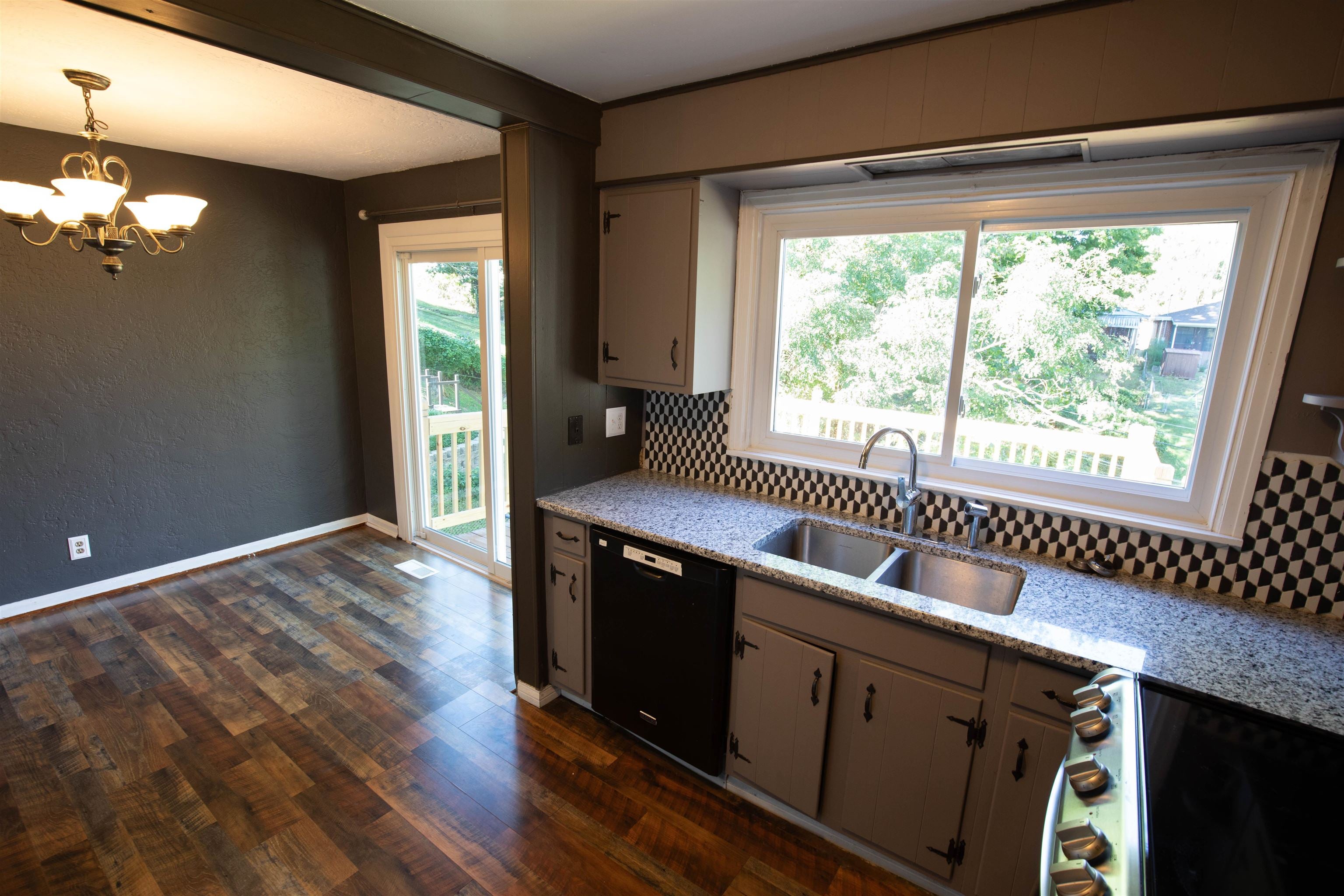 265 Forest Road Huntington, WV 25705 - Photo 15 of 32 Gallery Image 15