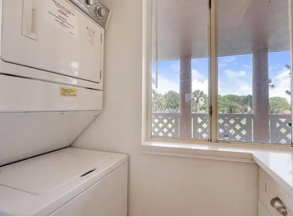 $2,850 | 353 Highway 1, Unit A207, Jupiter, FL 33477