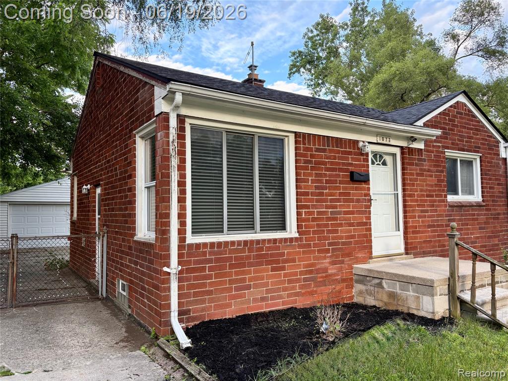 1073 Colonial Drive Inkster, MI 48141 - Photo 2 of 20