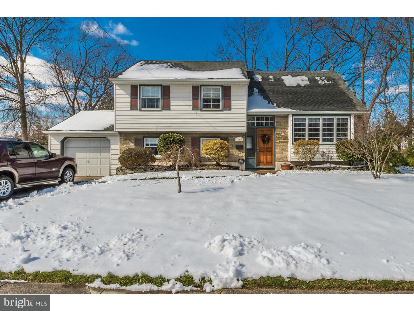 321 Farmdale Road Moorestown, NJ 08057 - Photo 1 of 22