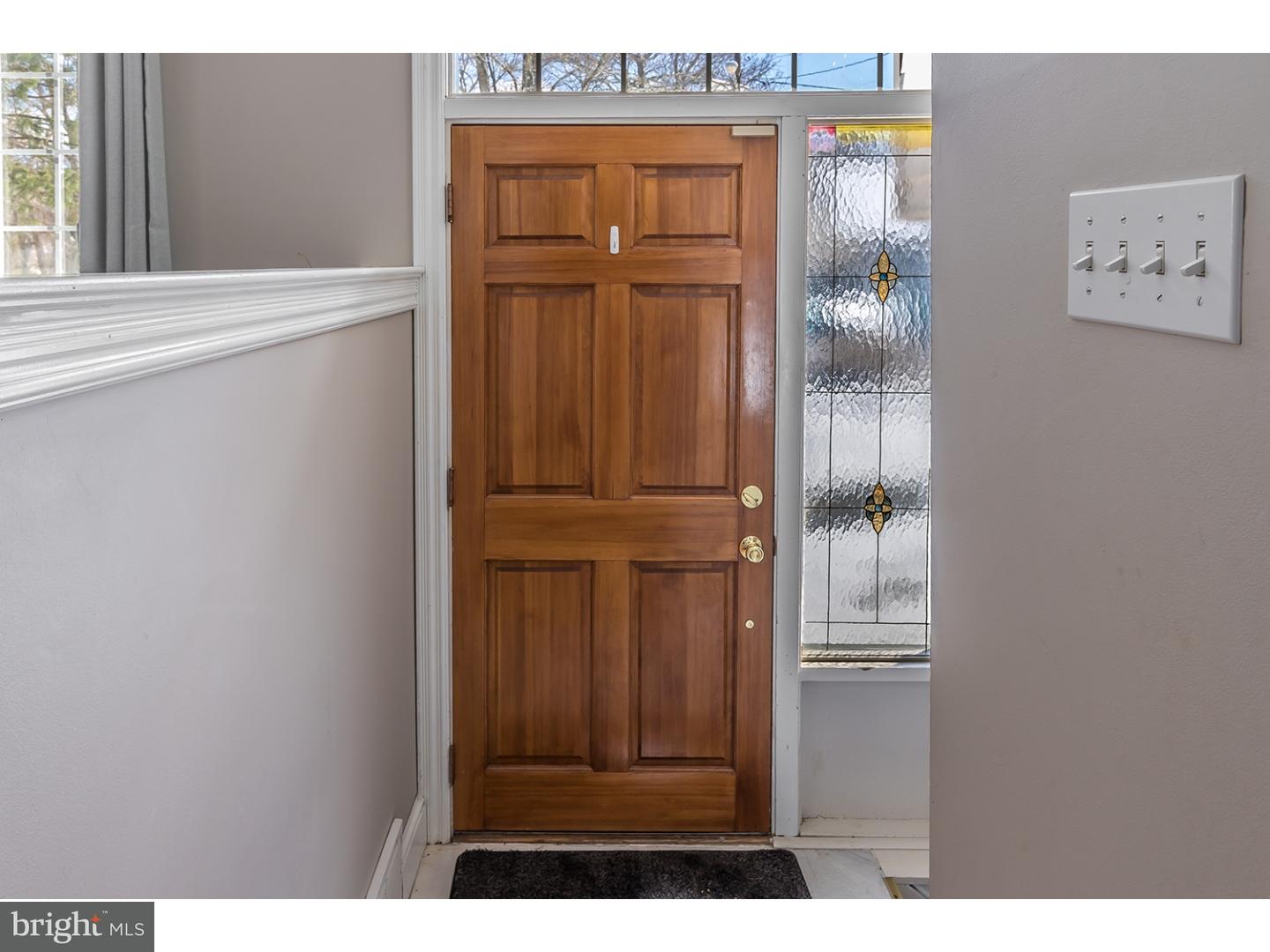 321 Farmdale Road Moorestown, NJ 08057 - Photo 3 of 22