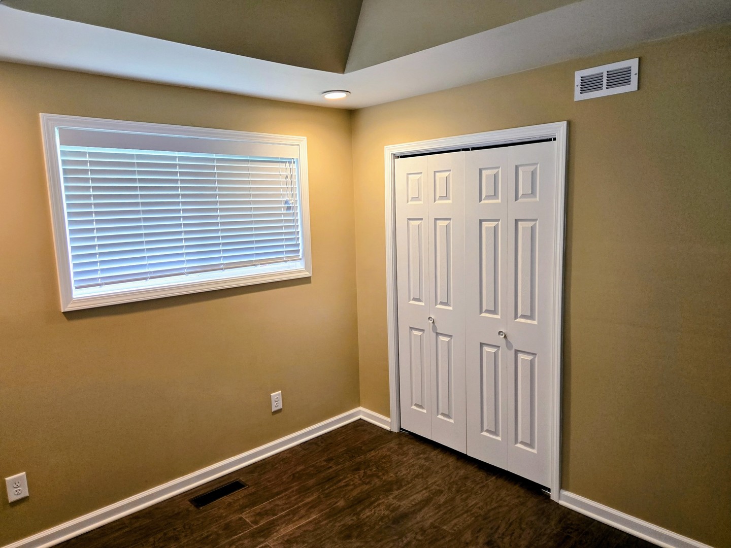 2601 West John Street Champaign, IL 61821 - Photo 11 of 17