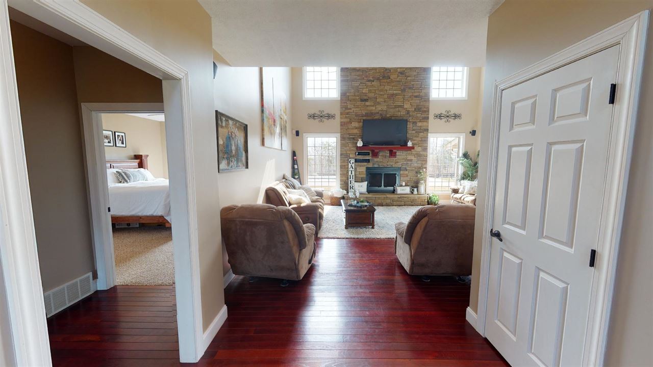 4883 Green Valley Road Huntington, WV 25701 - Photo 6 of 31 Gallery Image 6