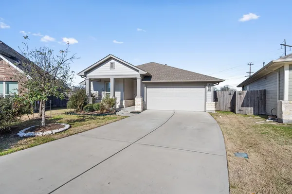 $1,950 | 221 Bridgestone Way, Buda, TX 78610