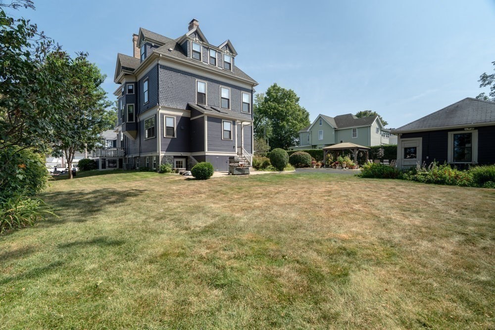 191 Cottage Park Road Winthrop, MA 02152 - Photo 33 of 41 a view of a building with a street