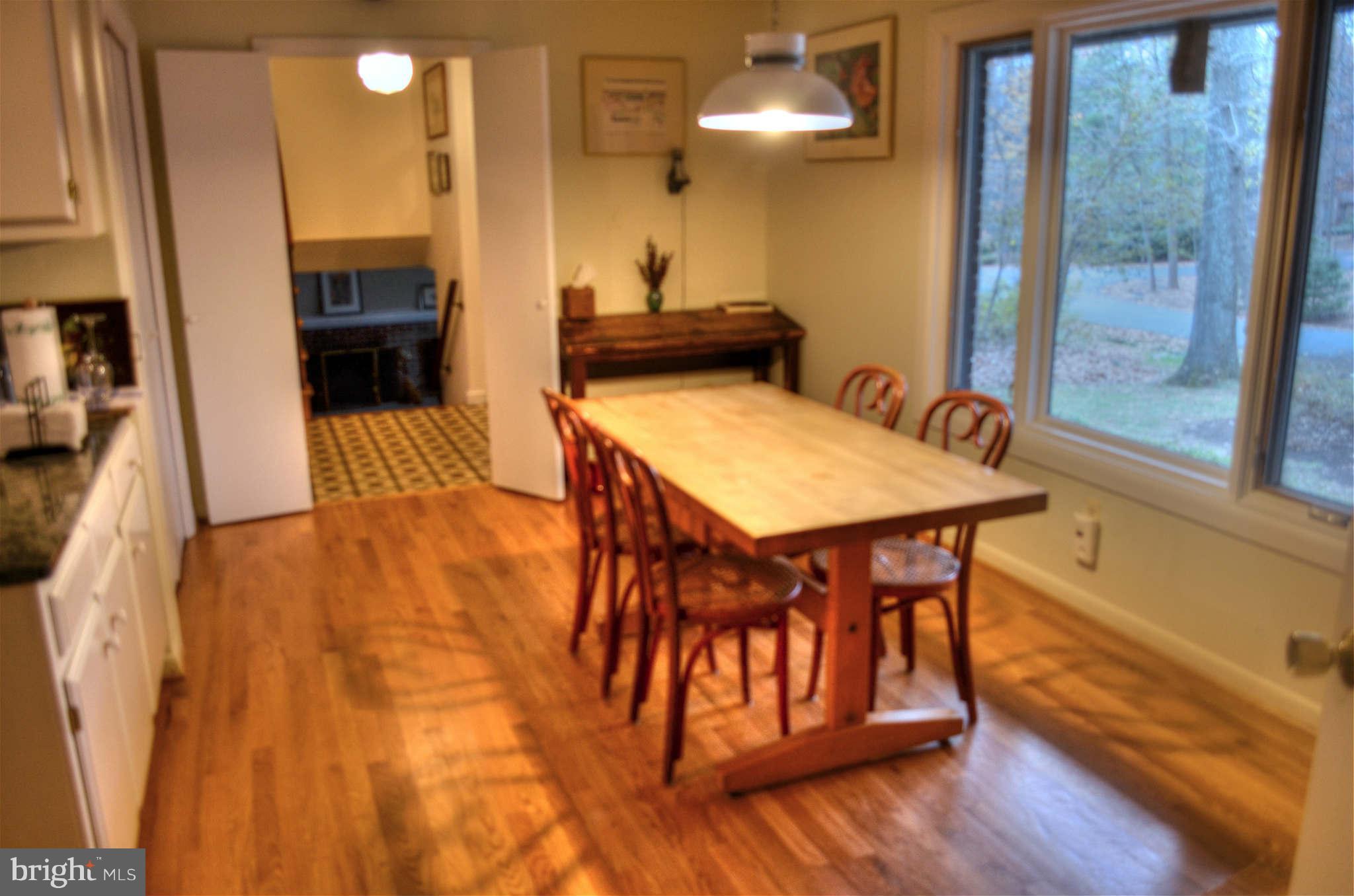 12011 Whip Road Reston, VA 20191 - Photo 5 of 23 Kitchen
