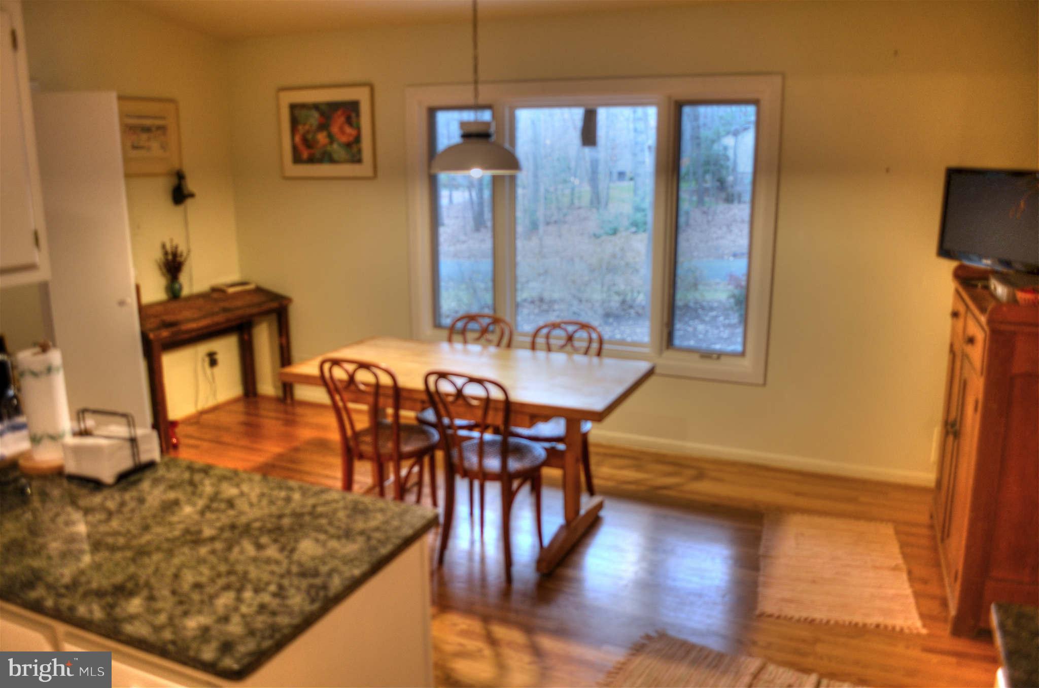 12011 Whip Road Reston, VA 20191 - Photo 6 of 23 Kitchen