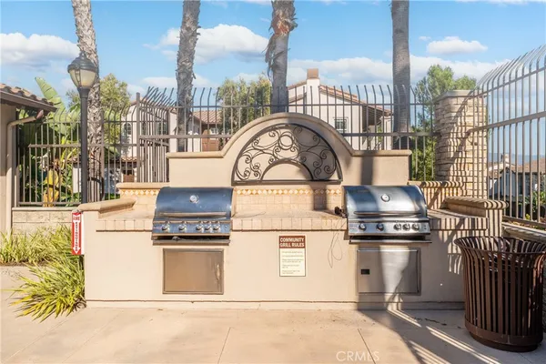 $1,279,000 | 18951 Kentucky Downs Lane, Yorba Linda, CA 92886