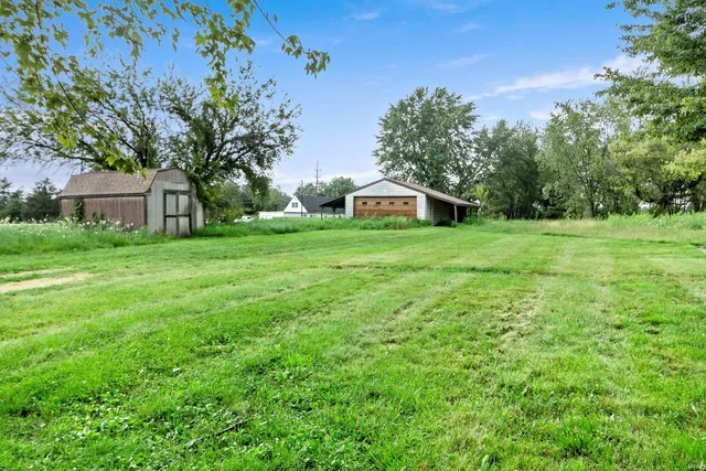 $230,000 | 933 East Bocock Road, Marion, IN 46952