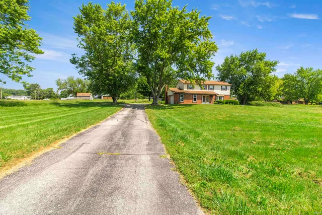$230,000 | 933 East Bocock Road, Marion, IN 46952