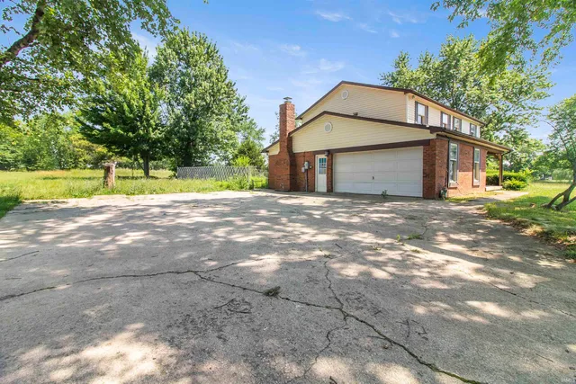 $230,000 | 933 East Bocock Road, Marion, IN 46952