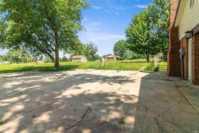 $230,000 | 933 East Bocock Road, Marion, IN 46952