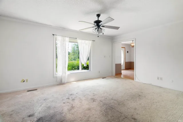 $230,000 | 933 East Bocock Road, Marion, IN 46952