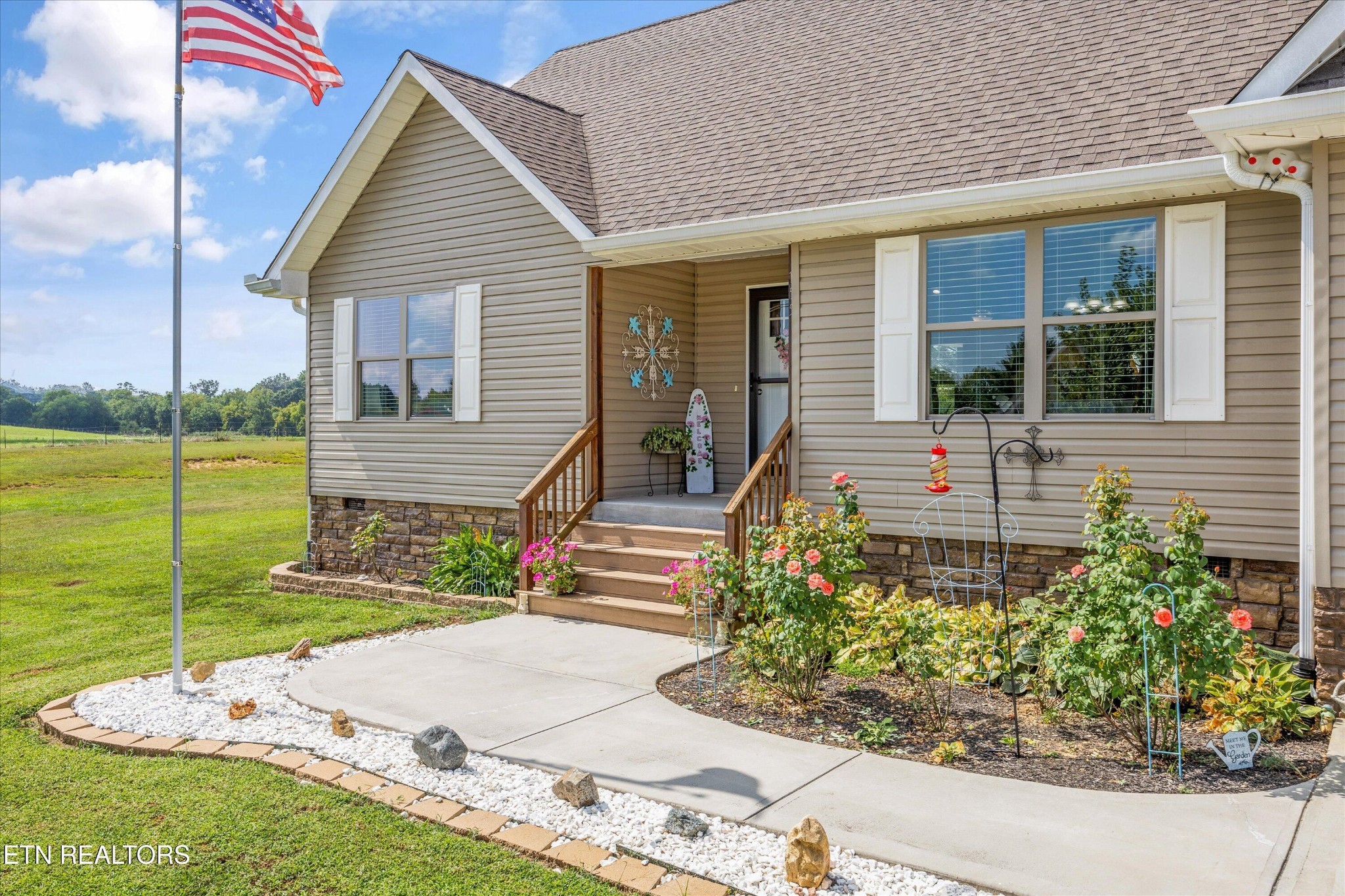 155 Wind Chase Way Madisonville, TN 37354 - Photo 5 of 43 Gallery Image 5