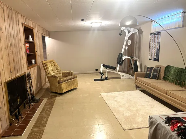 $199,900 | 459 Water Street, Fairmont, MN 56031