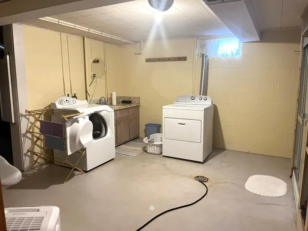 $199,900 | 459 Water Street, Fairmont, MN 56031