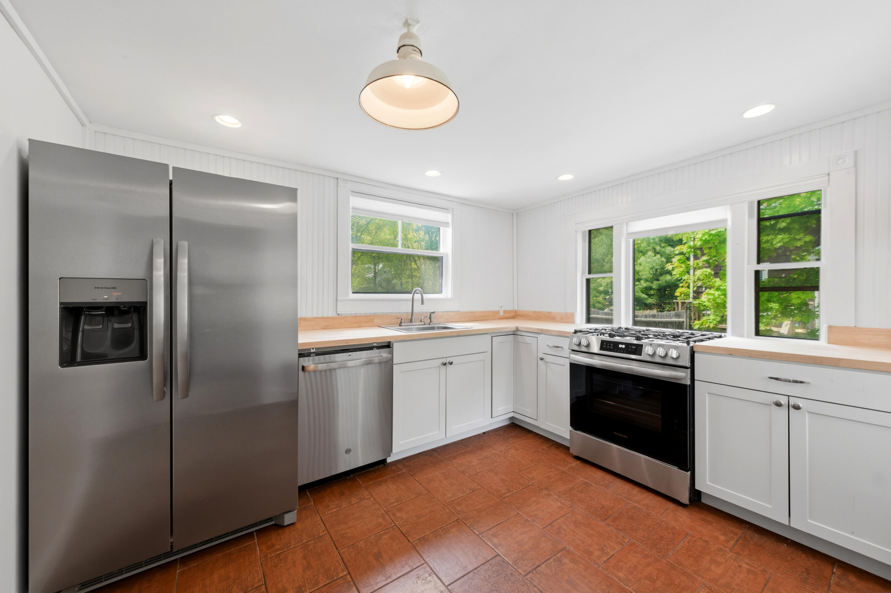 20 Chestnut Street Rockland, ME 04841 - Photo 12 of 52 42- 20 Chestnut Street - Rockland- JAC