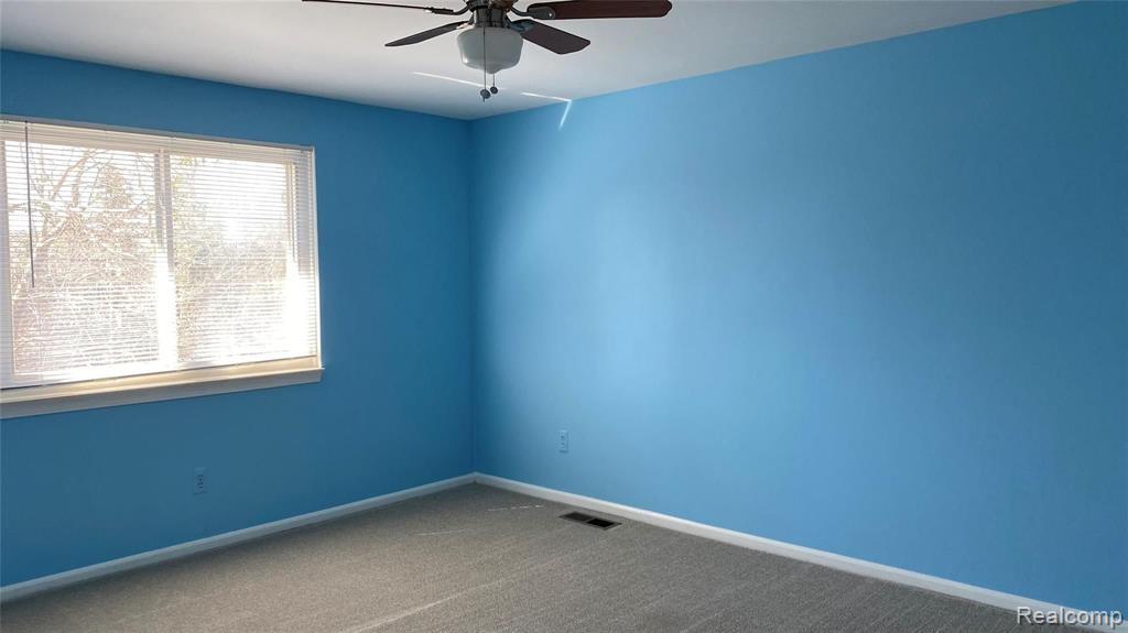 2891 Powderhorn Ridge Road Rochester, MI 48309 - Photo 17 of 24