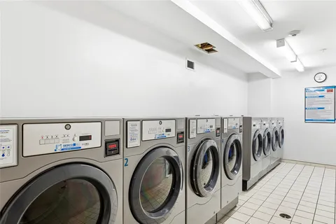 $435,000 | 130 Post Avenue, Unit 316, Westbury, NY 11590