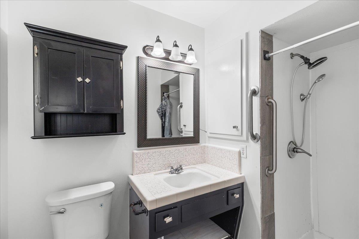 720 Woodrow Avenue Modesto, CA 95350 - Photo 32 of 49