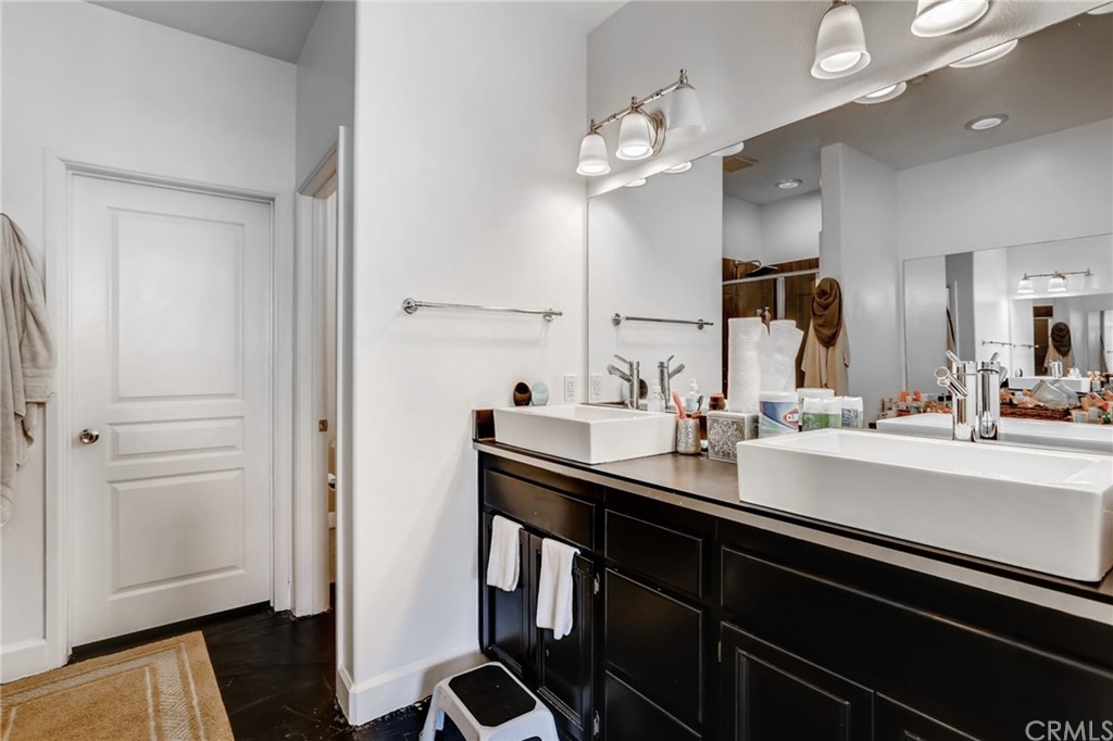 8041 Monaco Stanton, CA 90680 - Photo 12 of 28