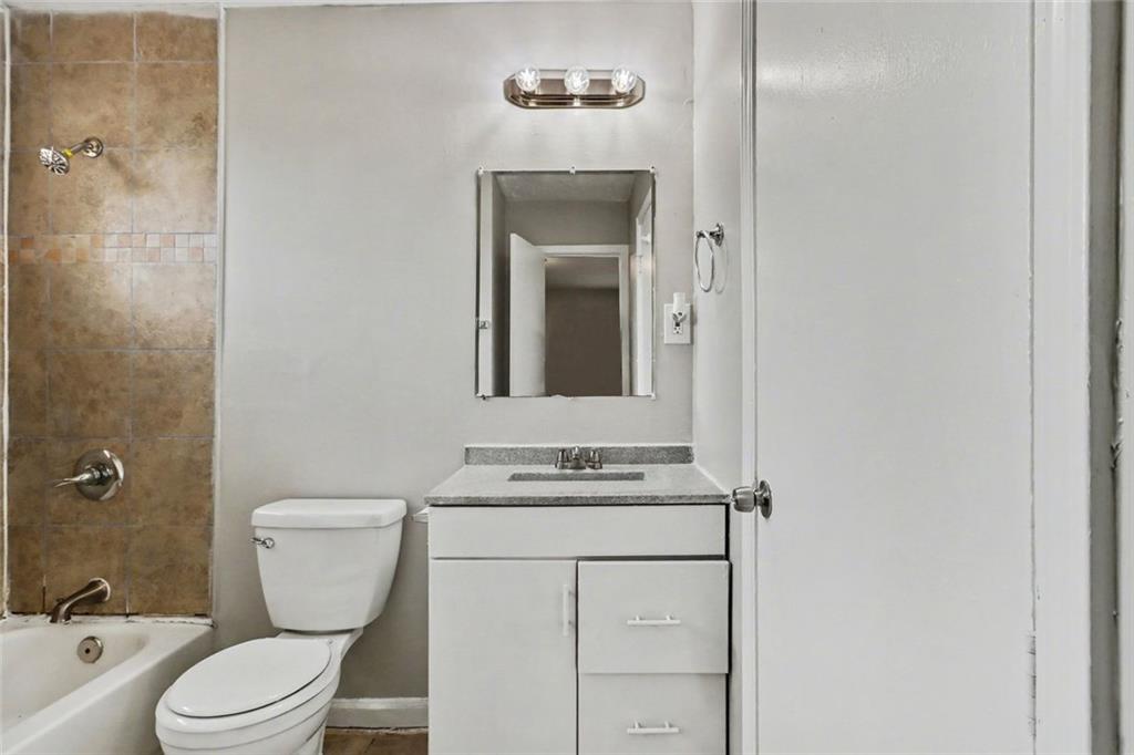 6344 Westbury Road Riverdale, GA 30274 - Photo 11 of 24