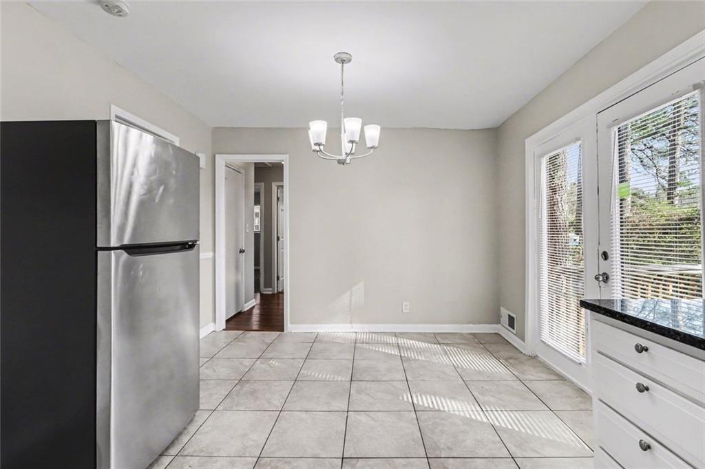 6344 Westbury Road Riverdale, GA 30274 - Photo 9 of 24