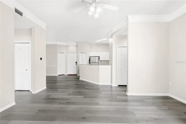 $2,000 | 5160 Northridge Road, Unit 301, Sarasota, FL 34238