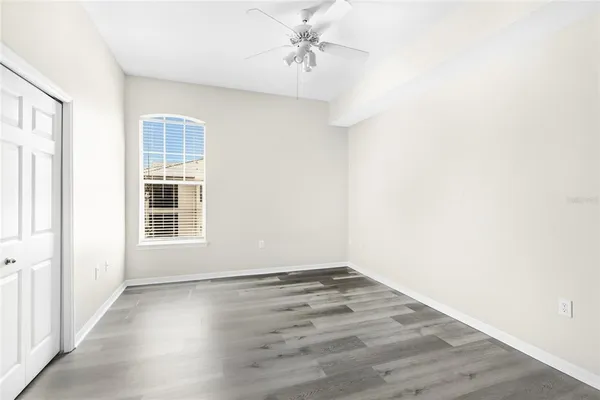 $2,000 | 5160 Northridge Road, Unit 301, Sarasota, FL 34238