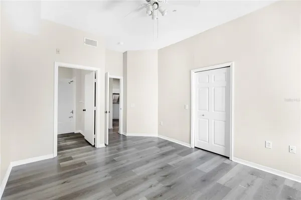 $2,000 | 5160 Northridge Road, Unit 301, Sarasota, FL 34238