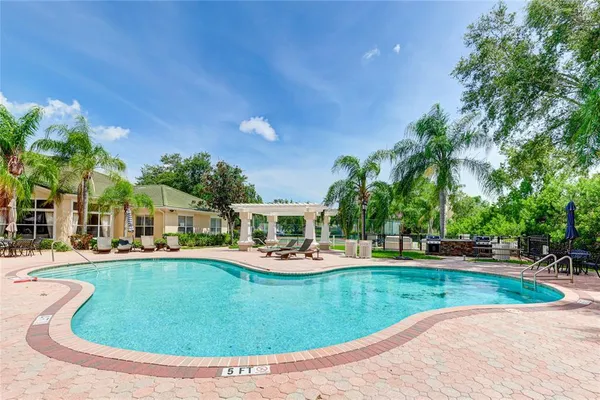 $2,000 | 5160 Northridge Road, Unit 301, Sarasota, FL 34238