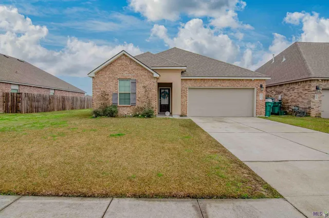 $285,000 | 21416 Field Glen Drive, Zachary, LA 70791