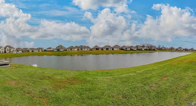 $285,000 | 21416 Field Glen Drive, Zachary, LA 70791