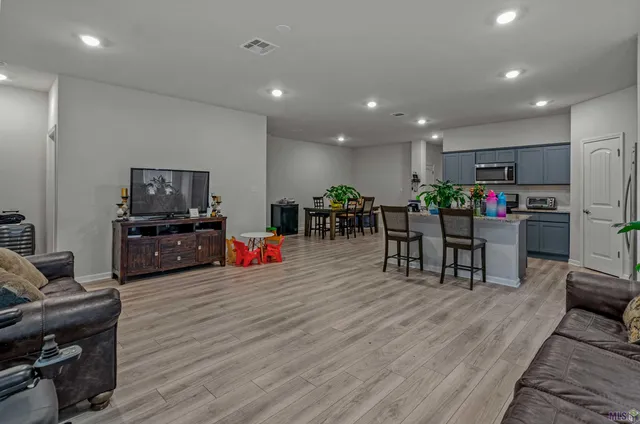 $285,000 | 21416 Field Glen Drive, Zachary, LA 70791