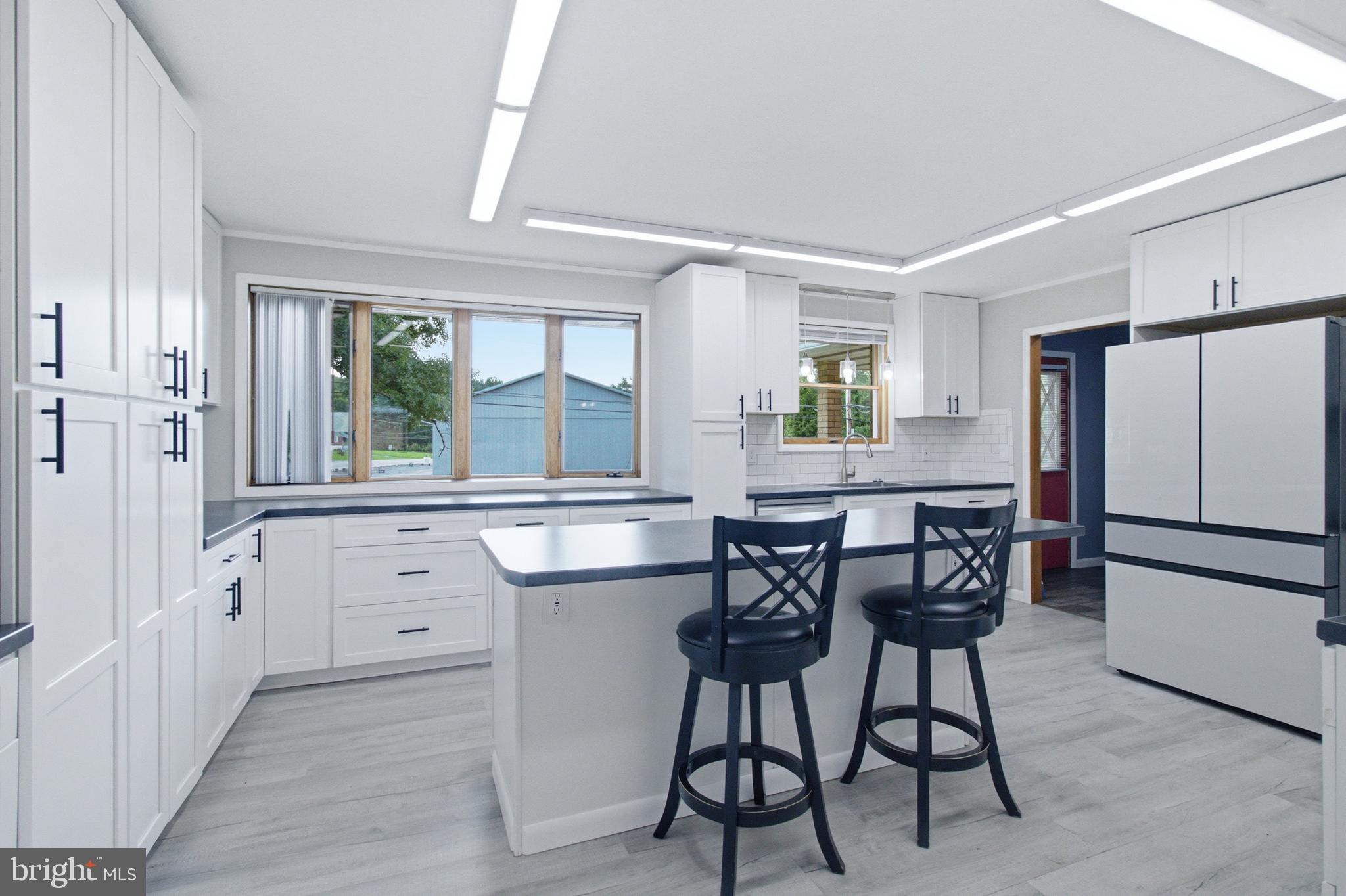 3361 Tyrone Pike Sandy Ridge, PA 16677 - Photo 5 of 53 Breakfast Bar & Island