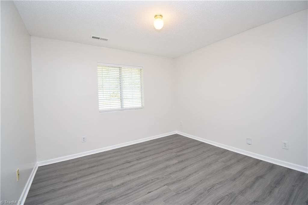 2553 Stratford Lake Road Winston-Salem, NC 27103 - Photo 13 of 19 Rear guest bedroom