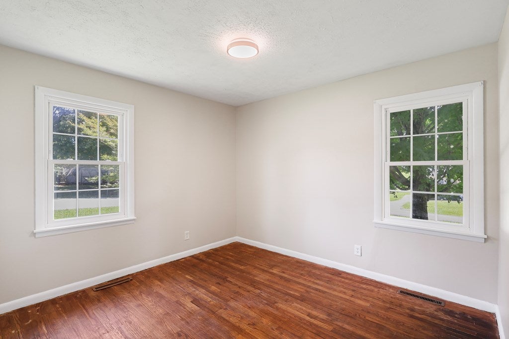 273 Reed Avenue Madisonville, KY 42431 - Photo 14 of 19 Gallery Image 14