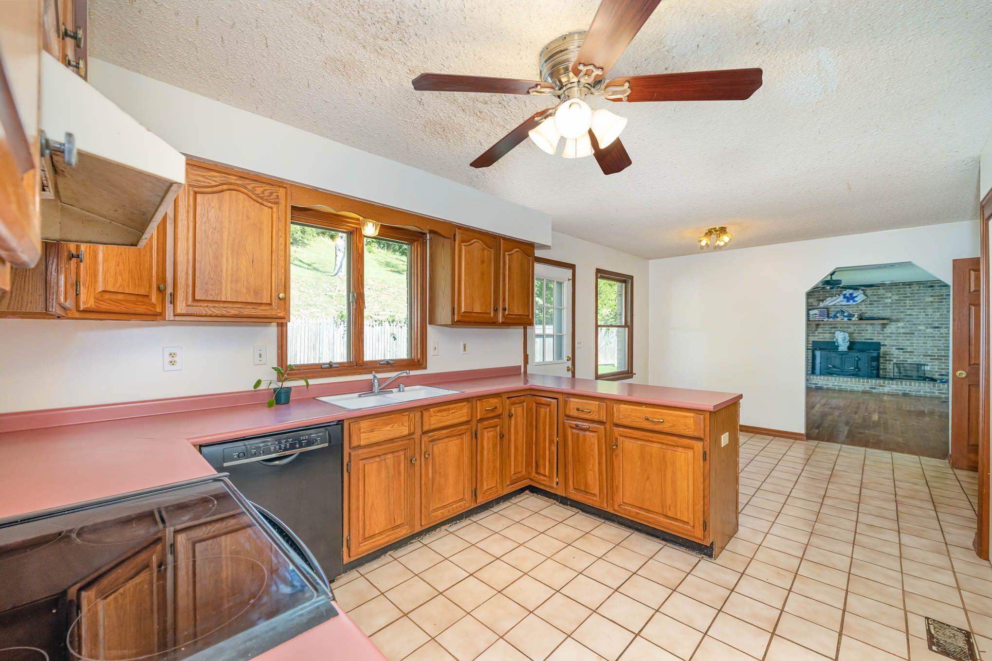 7047 Stonehouse Road Melbourne, KY 41059 - Photo 5 of 31 Gallery Image 5