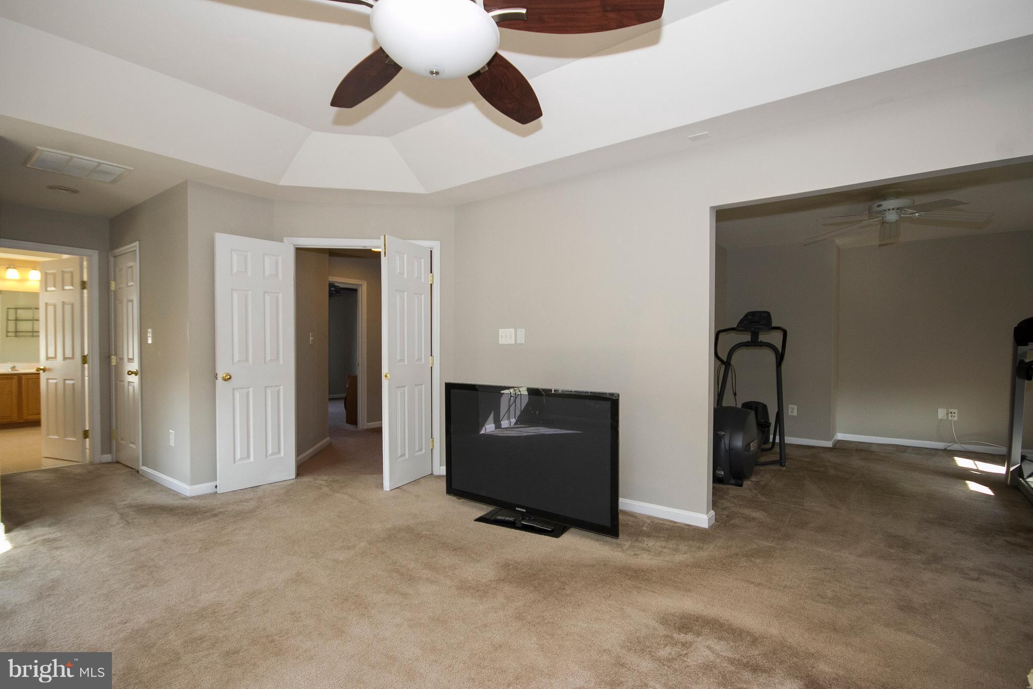 2001 Willowcrest Circle Baltimore, MD 21209 - Photo 12 of 27 Bedroom (Master)