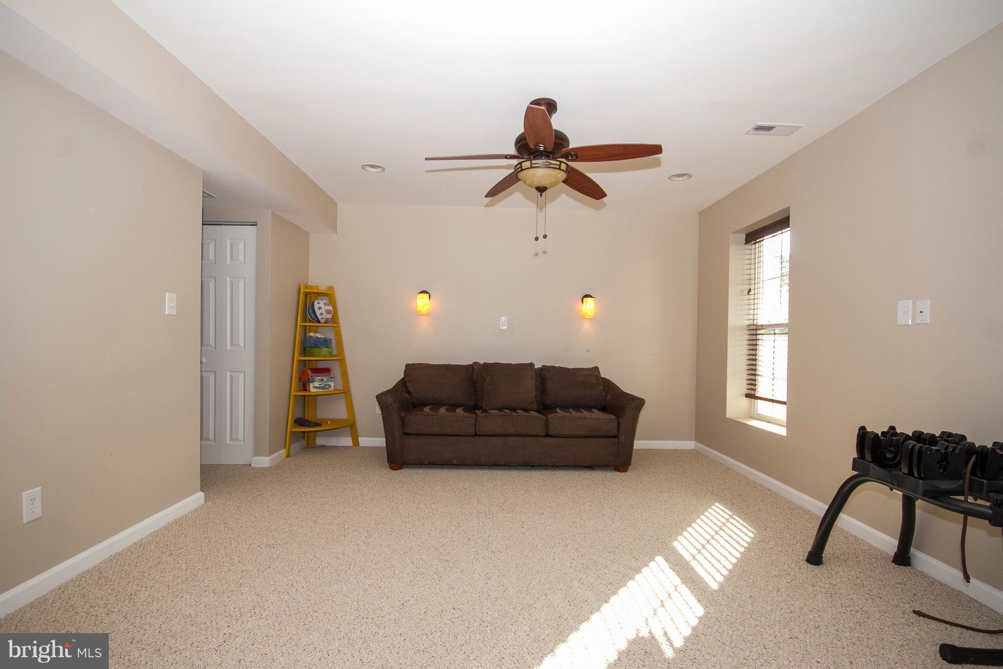 2001 Willowcrest Circle Baltimore, MD 21209 - Photo 23 of 27 5TH BEDROOM