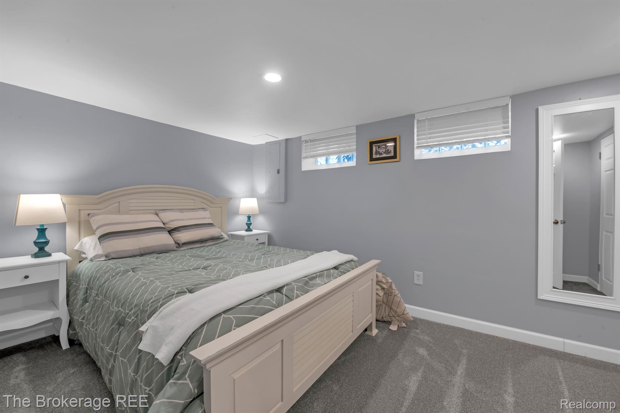 3663 Rockingham Road Royal Oak, MI 48073 - Photo 23 of 34 Gallery Image 23